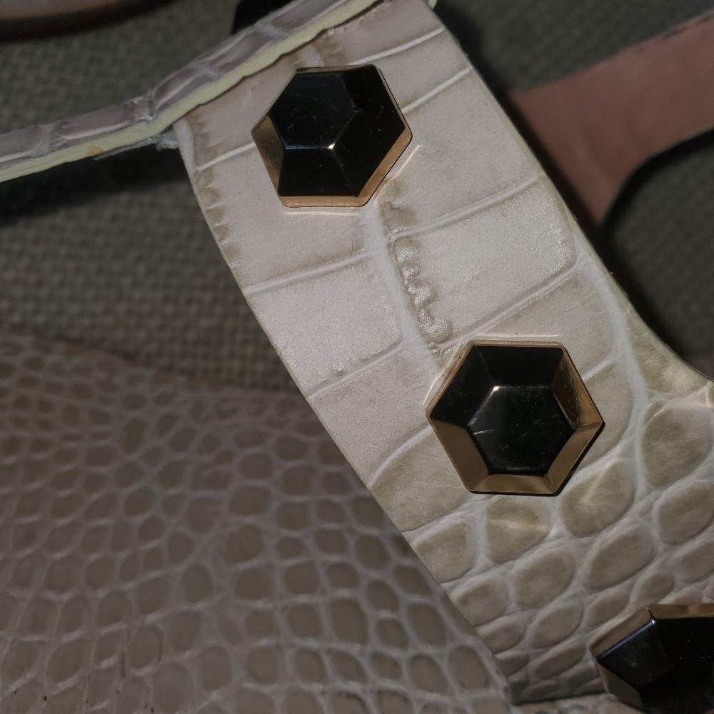 Vince Camuto sandals - Picture 3 of 5